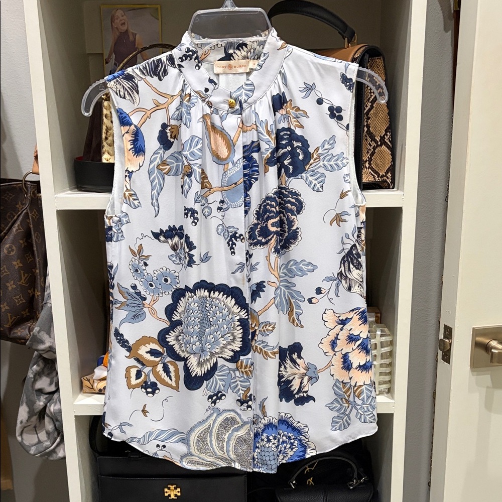 Tory Burch Blue and White Floral Bow Tie Sleeveless Blouse.